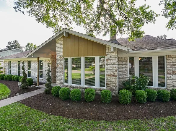 2815 Manila Ln, Houston, TX 77043