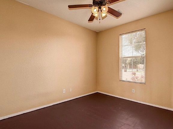 5th image of 40690 N Ancona Ct