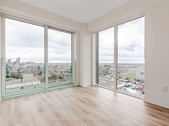 4th image of 5 York Rd #808