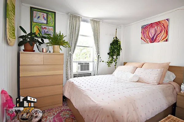 Rented by Bold New York | media 17