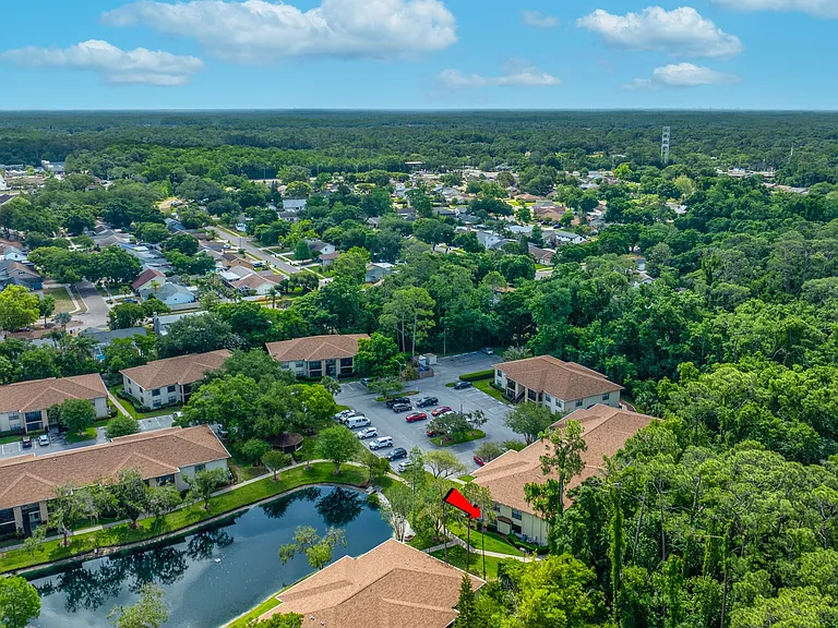 3301 Crystal Ct #D — Photo 46
