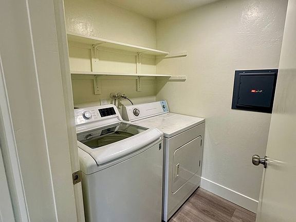 3rd image of 4276 Las Feliz Ct