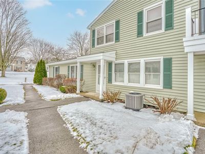 15 Falcon Ln W, Fairport, NY, 14450