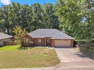 3013 Greenbrier Dr, Benton, AR 72015