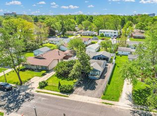 1309 Eureka St, Urbana, IL 61801