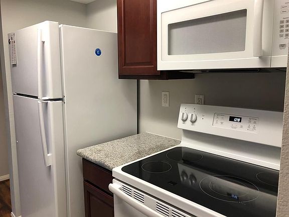 4th image of 5333 Richmond Ave #18