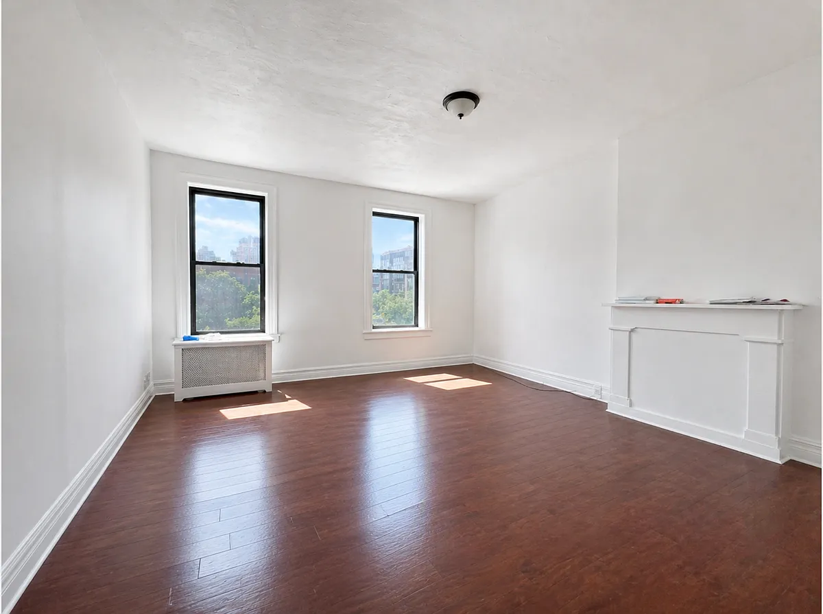 Building Photo - 41 Bruckner Blvd #2
