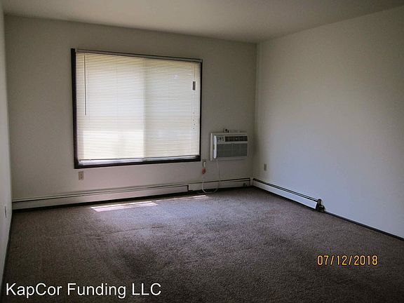 3rd image of 2600 W Highland Ave APT 105