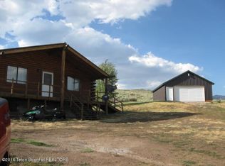 8 Hill Rd, Cora, WY 82925