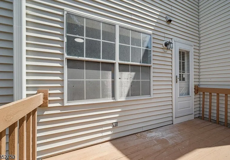 907 Wetherburn Ct — Photo 29