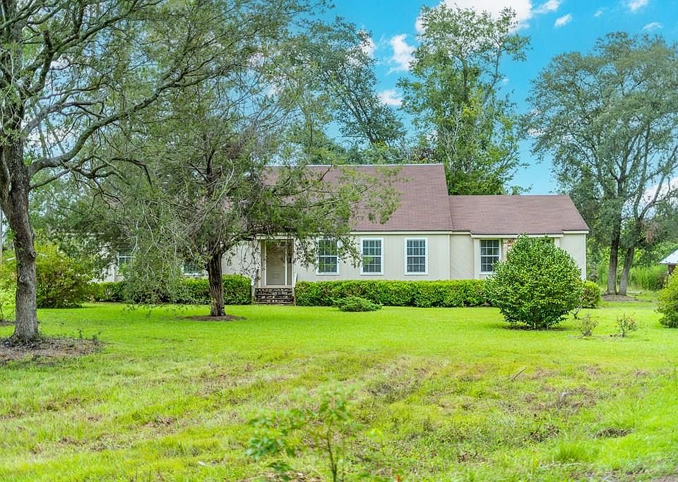 1st image of 389 Pine Valley Rd