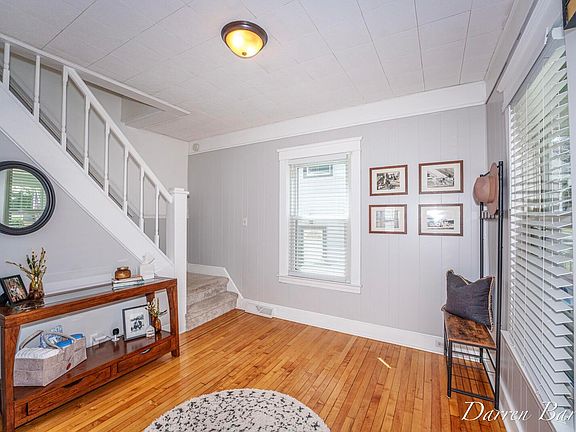 5th image of 1118 Sibley St NW