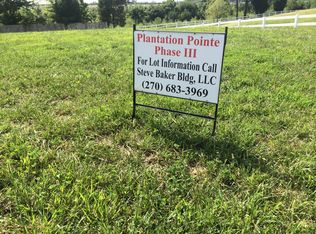 4300 Plantation Pt, Owensboro, KY 42303