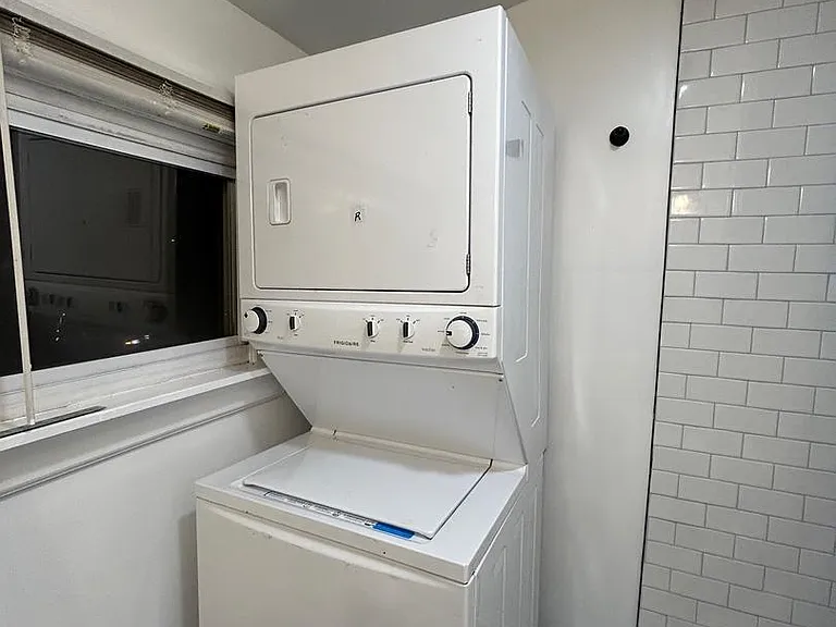 4111 Paul St — Photo 17