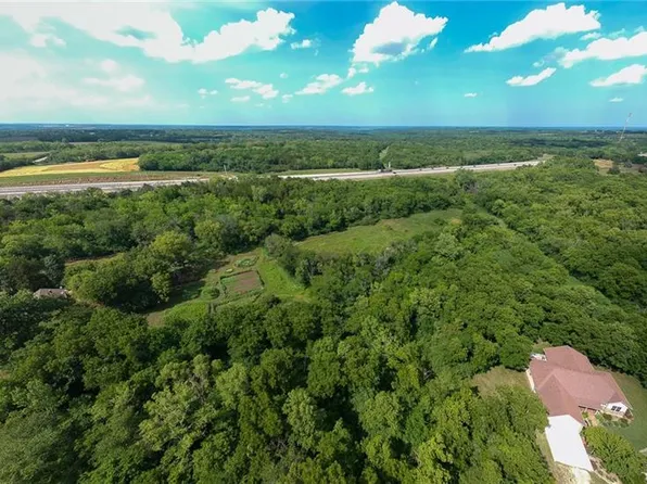 24 Highway 40, Lecompton, KS 66050