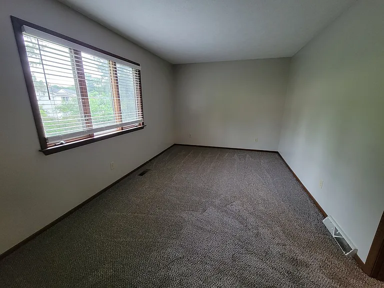 1332-19 Pineview Dr — Photo 10