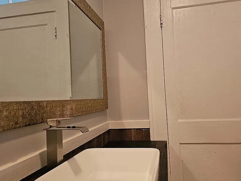 147 W Cromwell St — Photo 13