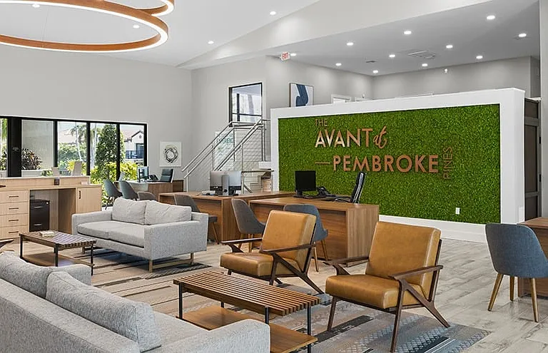 The Avant at Pembroke Pines Apartments — Photo 2