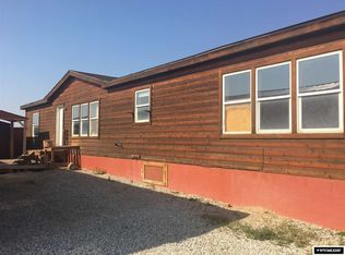 818 Apple Ave, Rawlins, WY 82301