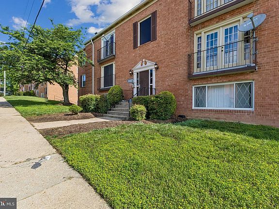 2nd image of 3805 Swann Rd APT T2