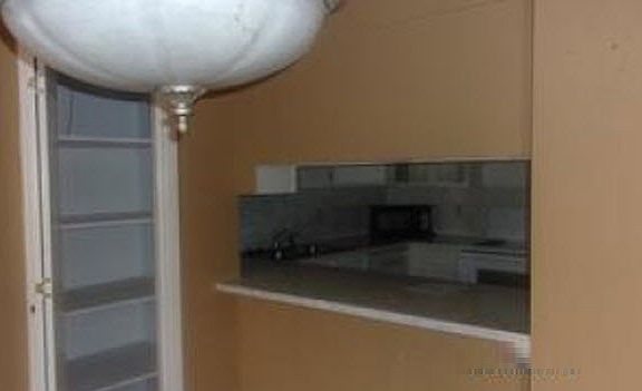 5th image of 605 Greenbriar Dr