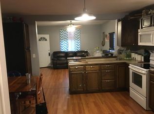 103 N Hemphill St, Crane, MO 65633