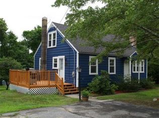 50 Meadowbrook Rd, North Chelmsford, MA 01863