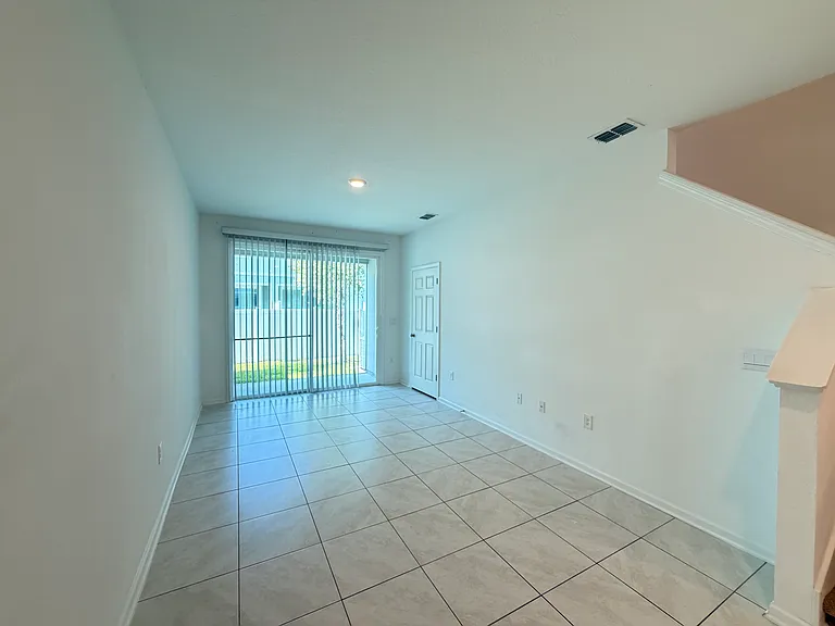 8332 Zenith Cir — Photo 5