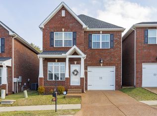 808 Indian Ridge Cir, White House, TN 37188