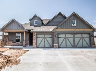 5900 Grandby Rd, Edmond, OK 73034