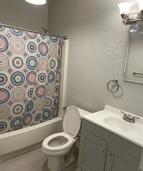 1002 W Russell St #B — Photo 3