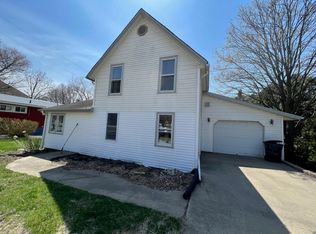 160 E Military Rd, Postville, IA 52162