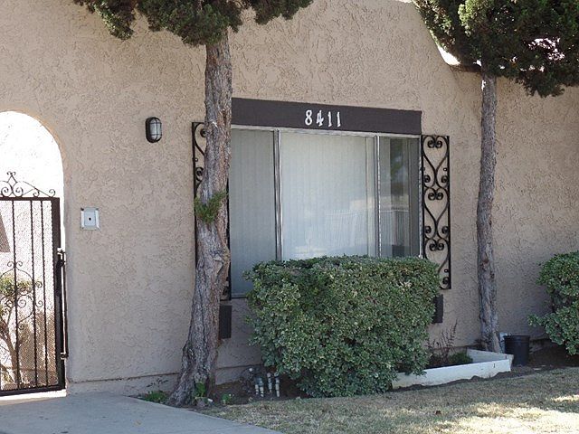 1st image of 8411 Lindley Ave