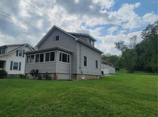 1116 Woodside Ave, Ellwood City, PA 16117