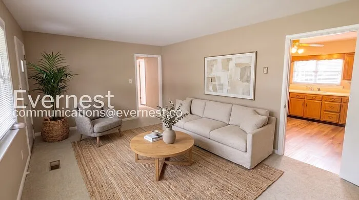 3 bed, 2.0 bath, 1410 sqft, $1,595 — Photo 3