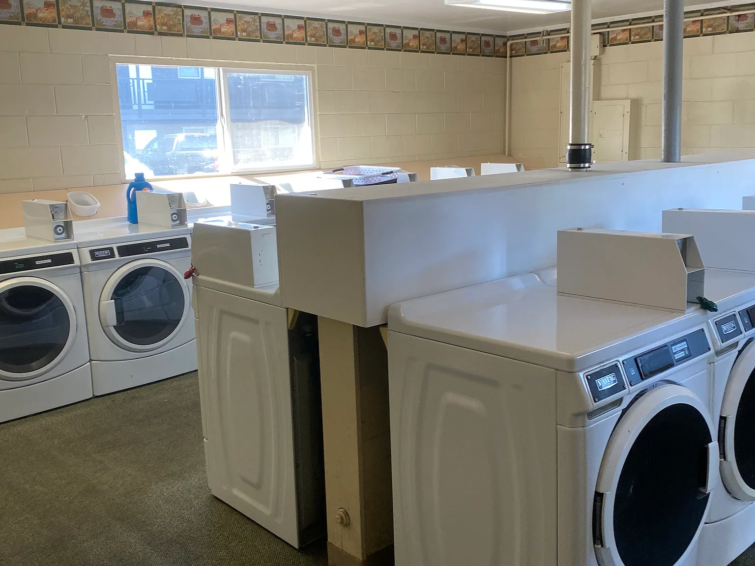 College Park Apartments — Photo 3