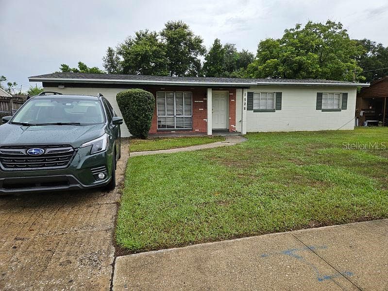 1st image of 1528 N POWERS DRIVE
