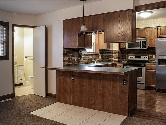 4th image of 306 Firwood Ave