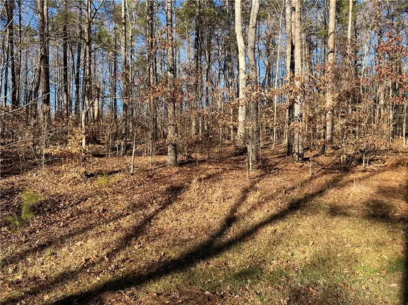 781 S Hogan Dr, Westminster, SC 29693
