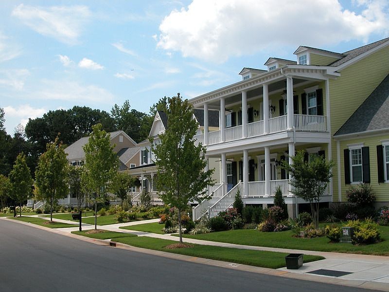 Arsdale Road Cureton Streetscape