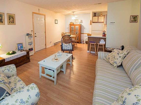 5th image of 35851 Westminister Ave