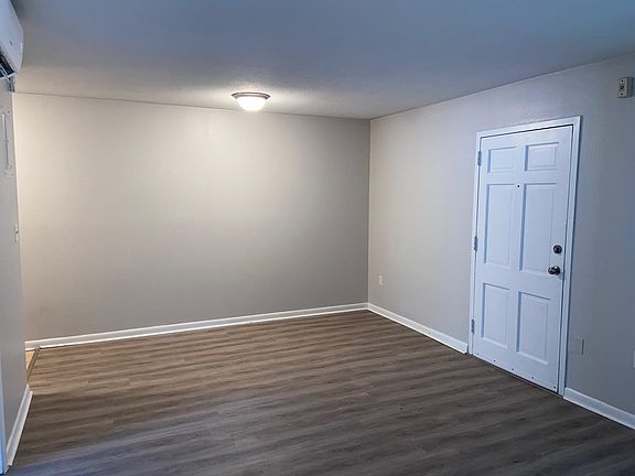 4th image of 3112 W Horatio St Unit 46