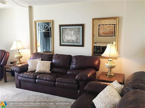 4th image of 2200 NE 33rd Ave APT 11E