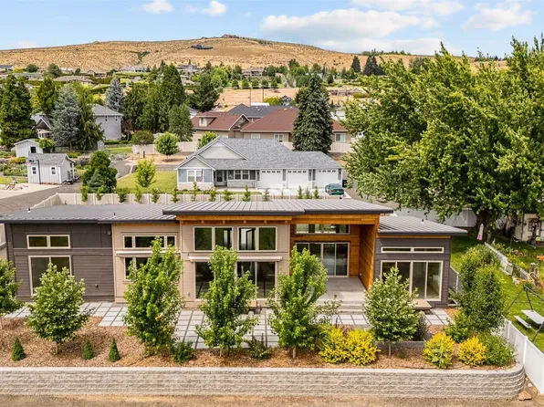8 N 96th Avenue, Yakima, WA 98908