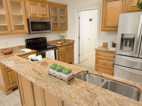 3rd image of 8116 Bluegill Cir