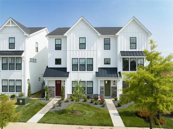 8963 Eager Rd #4-302, Saint Louis, MO 63144