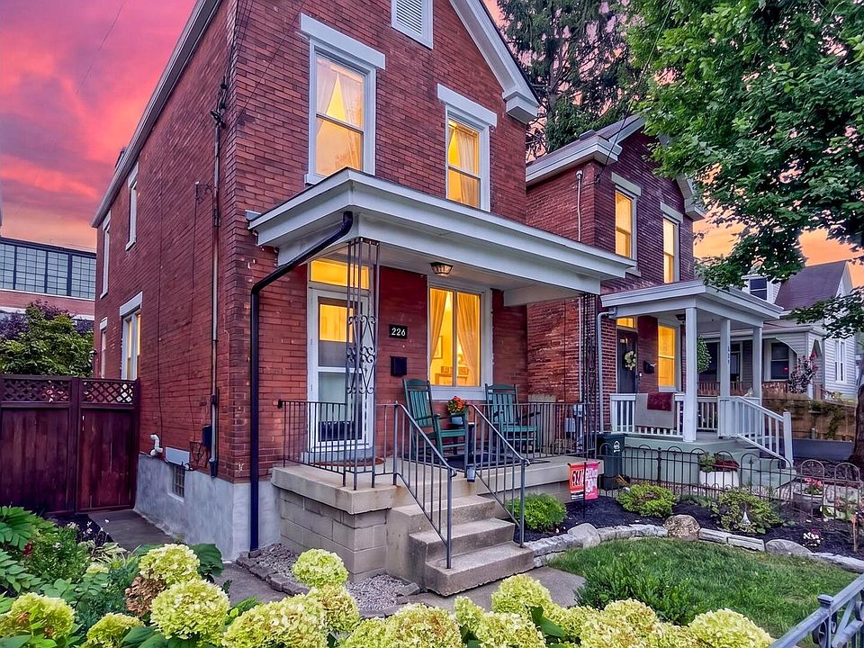 1st image of 226 Retreat St