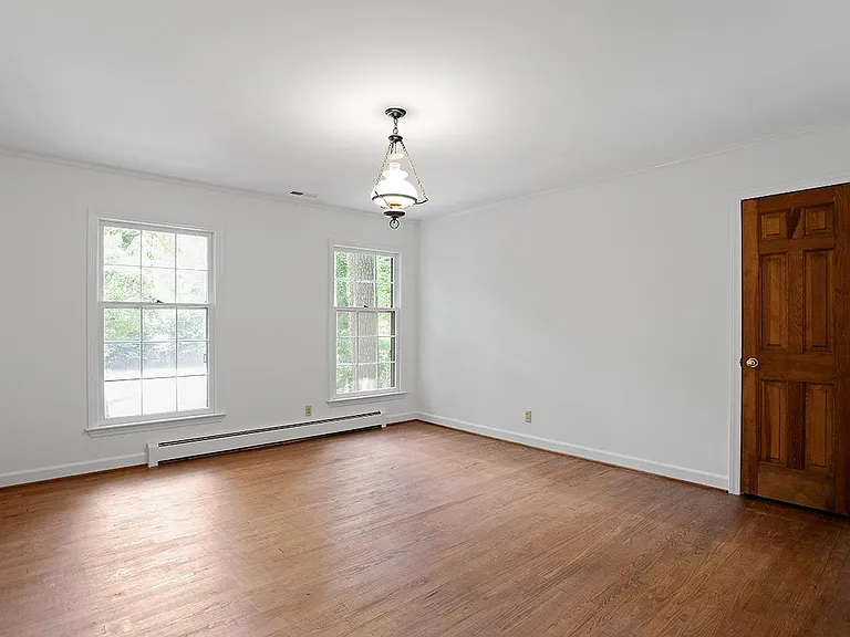 2152 Lakeshore Ct — Photo 20
