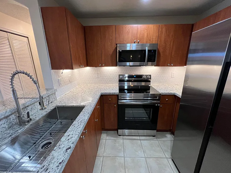 6360 NW 114th Ave #233 — Photo 18