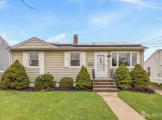 95 George St, Carteret, NJ 07008